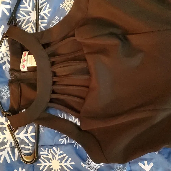 Cute black dress - Picture 2 of 5